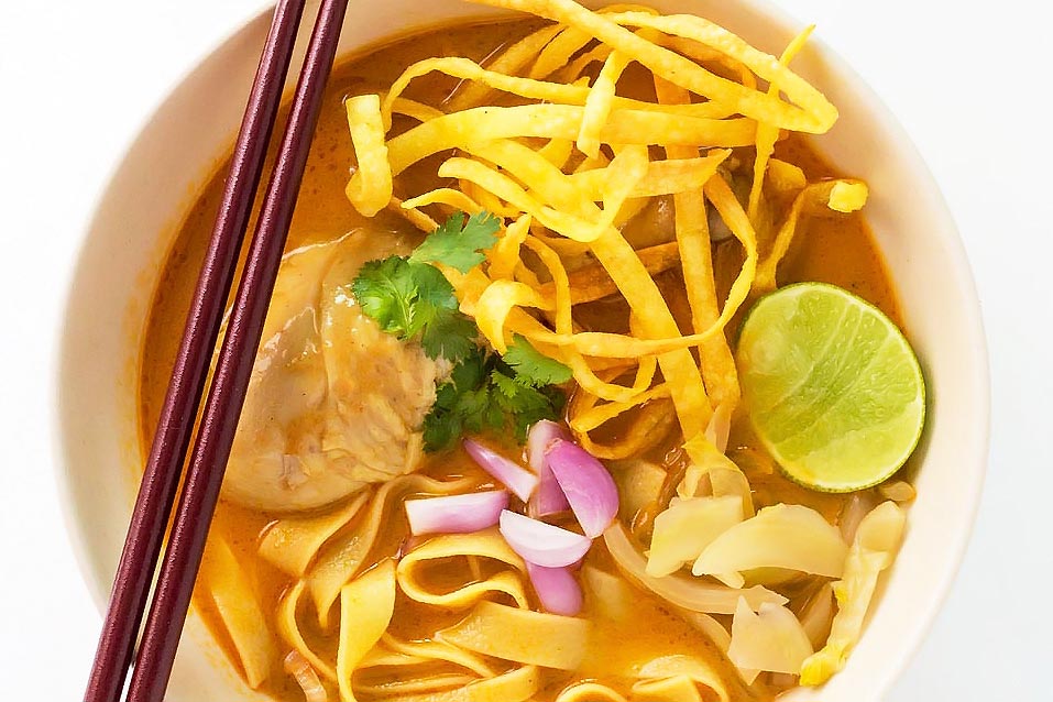 easy-khao-soi-recipe-thai-coconut-curry-soup-with-egg-noodles