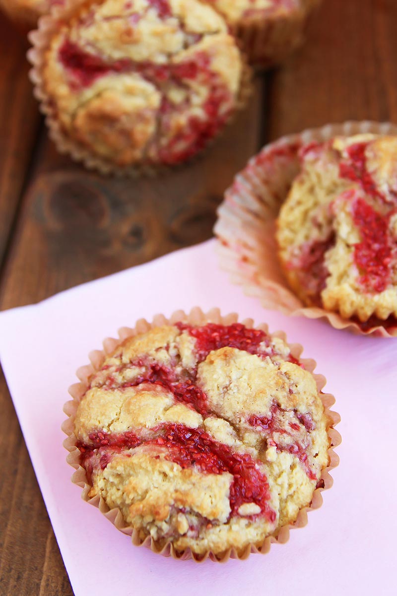 Strawberry Chia Seed Muffins - gluten free, paleo ...