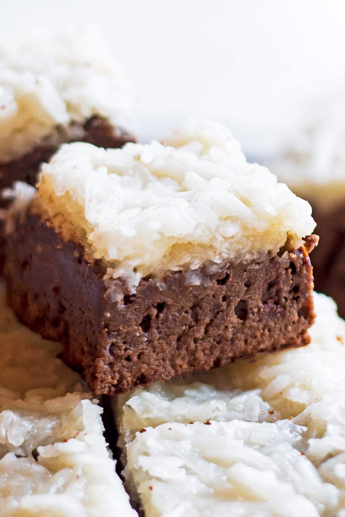 Coconut brownies with macaroon topping