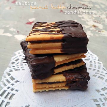 Saltine Peanut Butter Chocolate Sandwiches Recipe