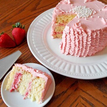 vanilla cake with strawberry frosting