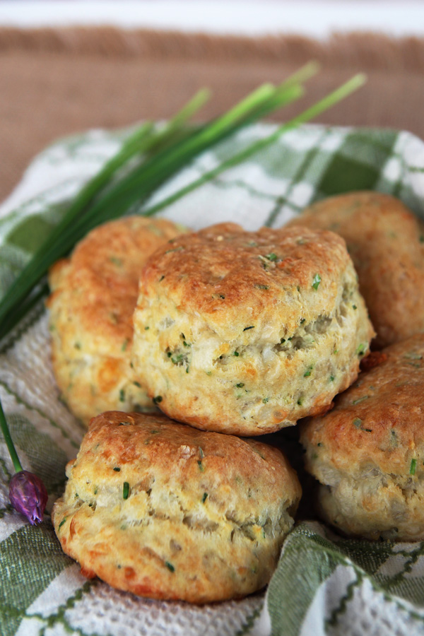 Biscuits with Cheese and Chives