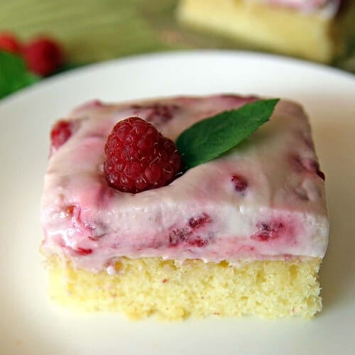 Refreshing Raspberry Cake Recipe