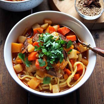 Lagman Recipe - Uyghur Beef Noodle Soup with Vegetables