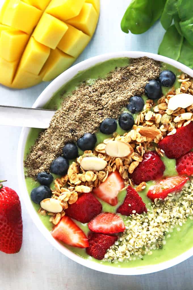 Delicious Smoothie Bowl for Breakfast