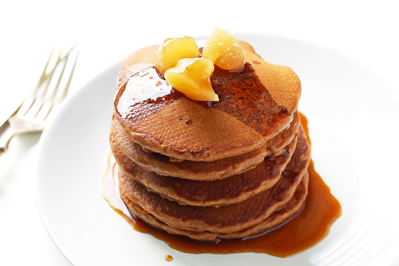 Whole Wheat Gingerbread Pancakes