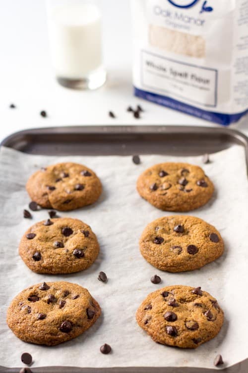 Clean Eating Spelt Chocolate Chip Cookies » LeelaLicious