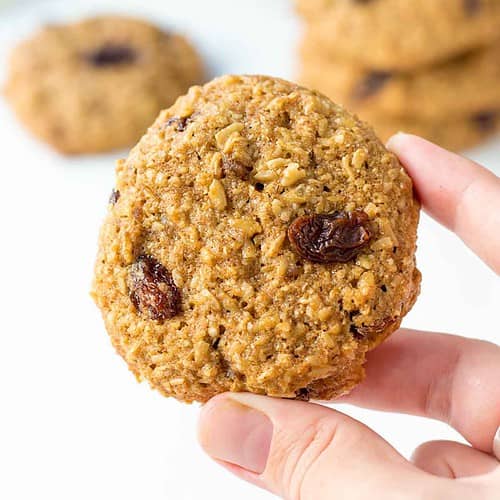 Healthy Oatmeal Raisin Cookies Recipe {whole grain + clean eating}