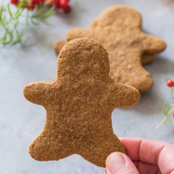 Healthy Gingerbread Cookies - gluten free, paleo