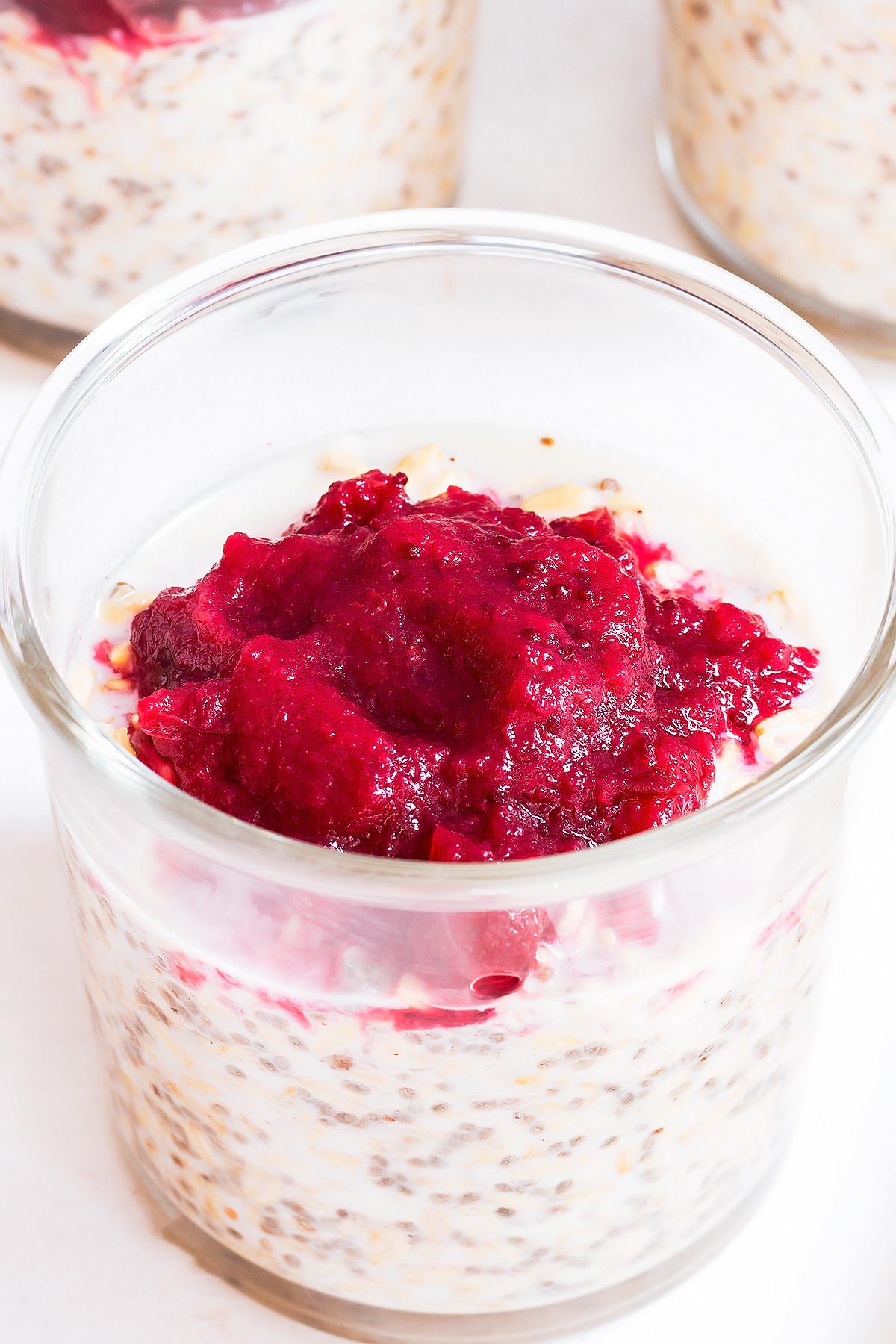 Overnight Oats with Cranberry Sauce