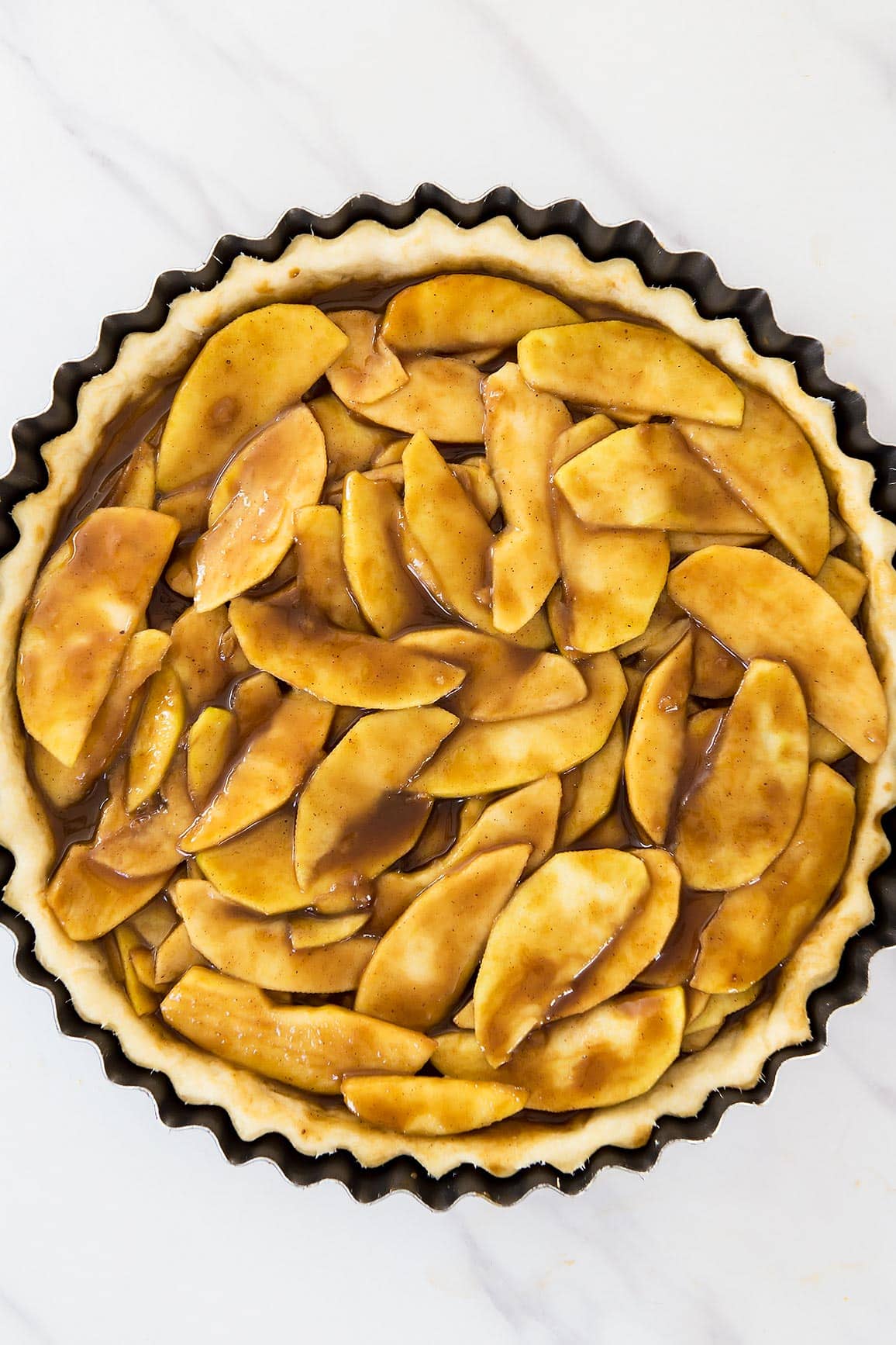Apple Pie FIlling in pie crust