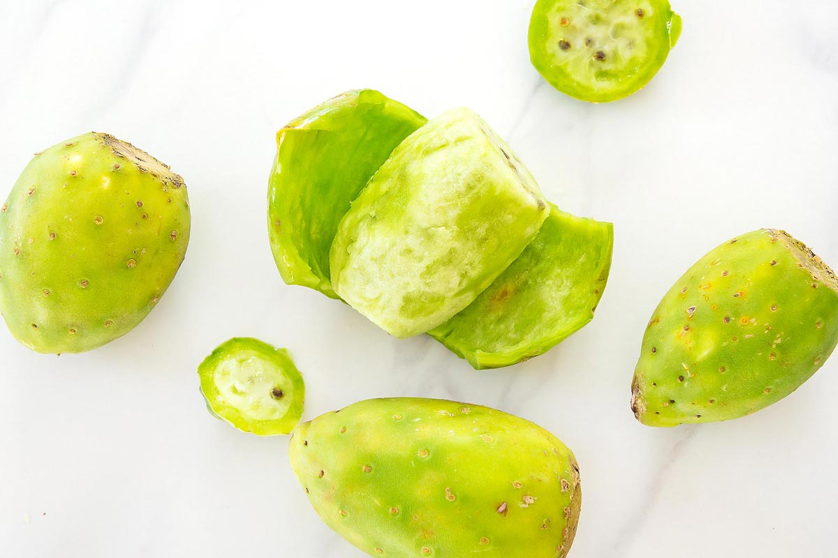 How to peel prickly pears