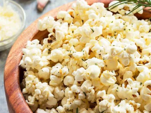 https://leelalicious.com/wp-content/uploads/2022/08/Rosemary-Parmesan-Popcorn-Recipe-500x375.jpg