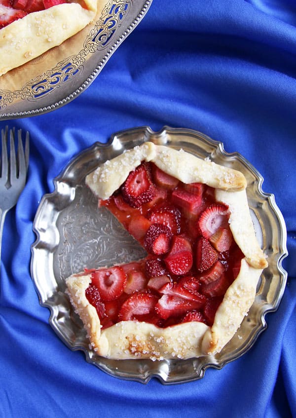 Strawberry rhubarb crostata