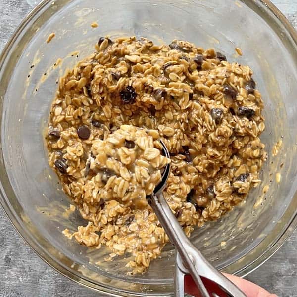 cookie scoop portioning oatmeal cookie dough