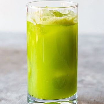 apple and cucumber juice in glass